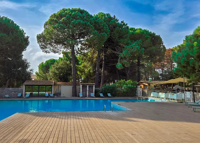 Fiori Di Cala Rossa, Etablissement Cardoga Piscine, & Montagne Lecci