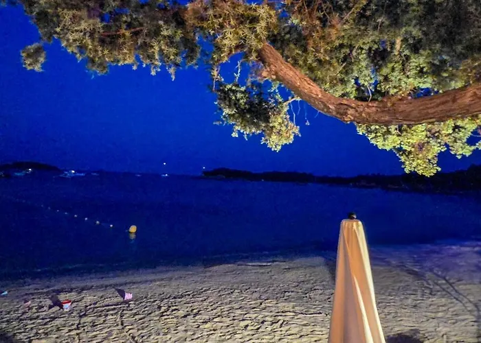 Appartement Fiori Di Cala Rossa, Etablissement Cardoga Piscine, & Montagne Lecci