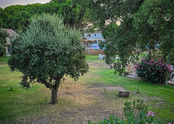 Apartmán Fiori Di Cala Rossa, Etablissement Cardoga Piscine, & Montagne Lecci